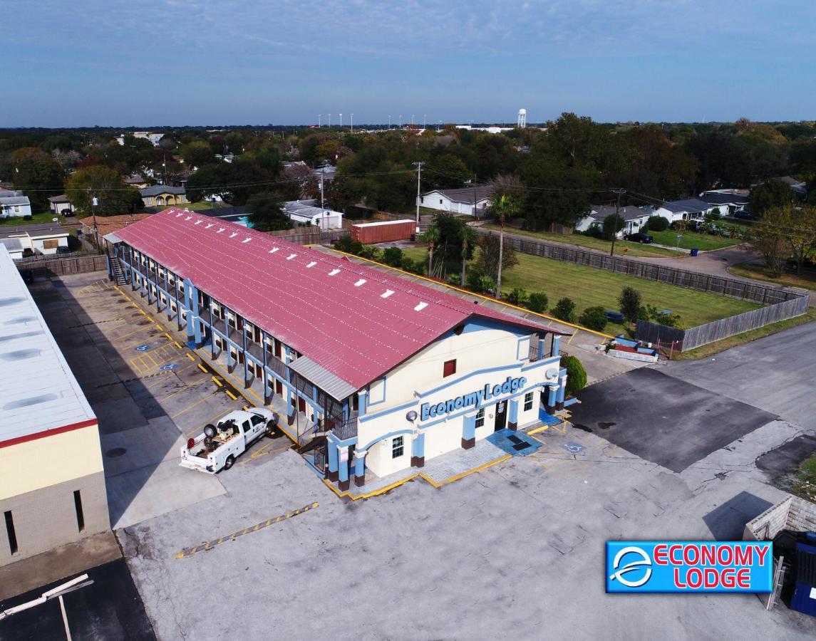 Economy Lodge Texas City Refinery エクステリア 写真