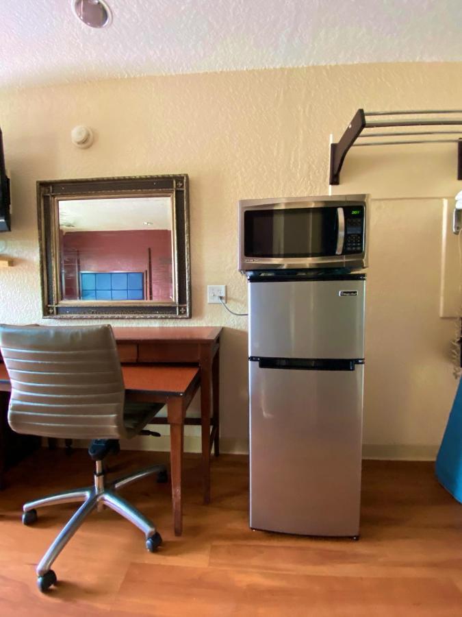 Economy Lodge Texas City Refinery エクステリア 写真
